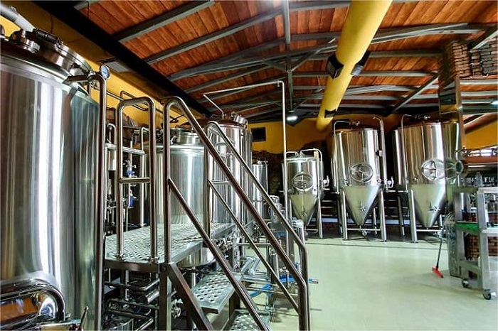 精釀啤酒廠的水處理：重要性、影響與處理方法